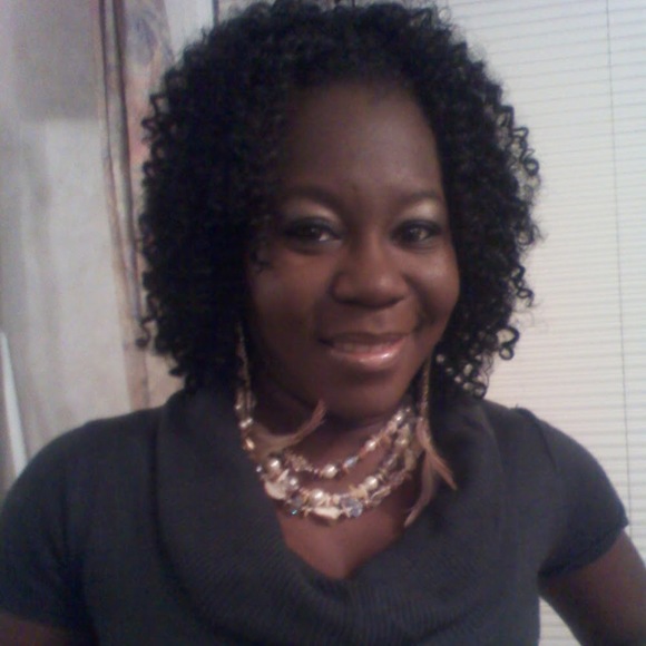 Meet your Posher, Angela - Picture 1 of 1